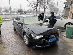 <b>心存侥幸 雪天路滑撞隔离护栏逃逸 铜川公安交警三大队侦破一起逃逸事故</b>