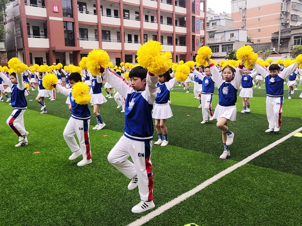 <b>落实“双减”、办学条件改善 2021汉滨教育亮点纷呈</b>