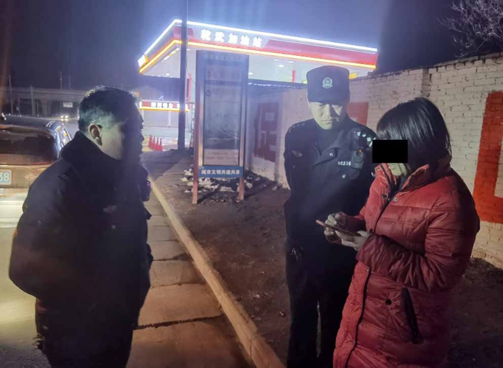 <b>谎称可快捷贷款，引导缴纳解冻资金  乾县民警拆穿骗子网上诈骗伎俩</b>