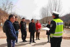 <b>铜川公安交警走进驾校开展交通安全宣传活动</b>