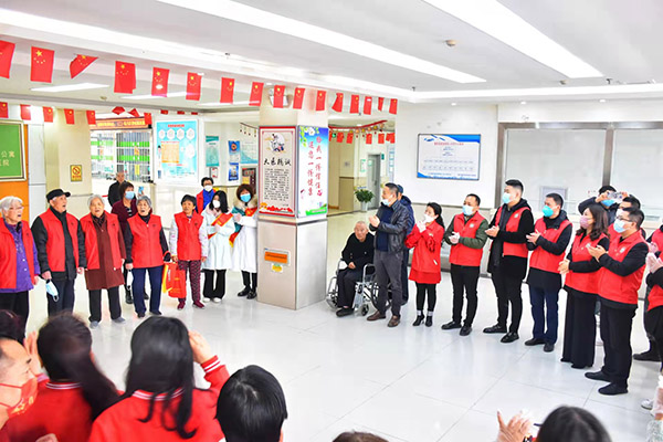 <b>西安市退役军人志愿服务队开展“学雷锋”志愿服务活动</b>