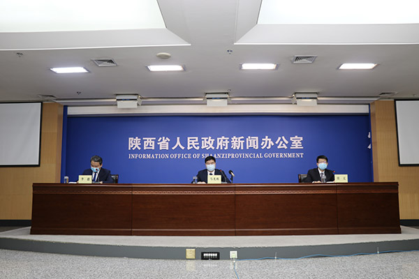 <b>陕西疾控专家张义：共同聚餐已成为本轮疫情的主要传播方式</b>