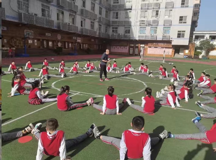 生生互动师生互动 吉祥路小学教学评优活动受称赞