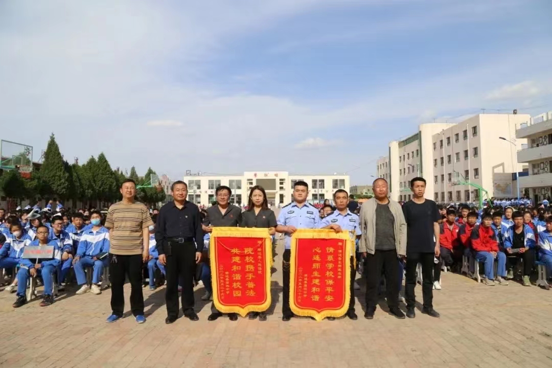 <b>靖边县人民法院进校园 为1000余名师生送去一堂法治课</b>