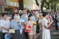 <b>汉中市今年23889名考生参加高考 愿诸位考生“旗”开得胜、一举夺魁</b>