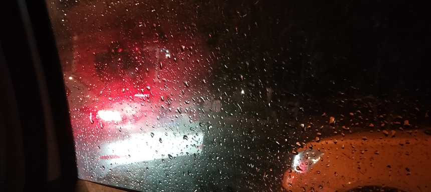 <b>预警！陕北南部、关中西北部局地或将有雷雨冰雹</b>