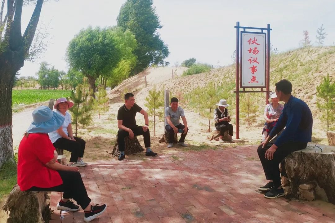 <b>榆林市榆阳区孟家湾乡构建“五级五长”网格体系 激活乡村治理“一池春水</b>
