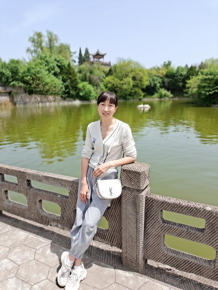 <b>2022年西咸新区中小学教学能手 空港新城太平镇柳村小学数学教师——李娟娟</b>