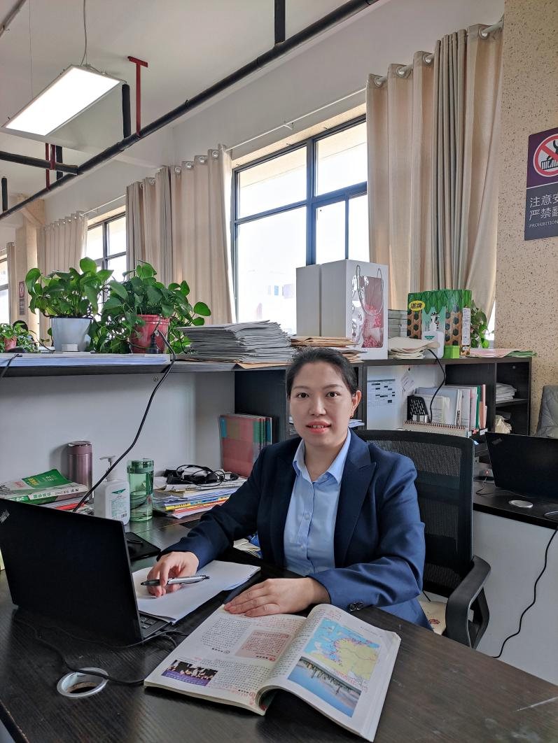 <b>2022年西咸新区中小学教学能手 西咸新区黄冈泾河学校历史教师——荆明</b>