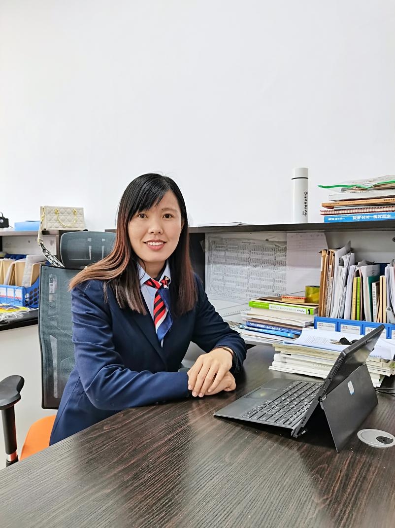 <b>2022年西咸新区中小学教学能手 西咸新区黄冈泾河中学信息技术教师——申文</b>
