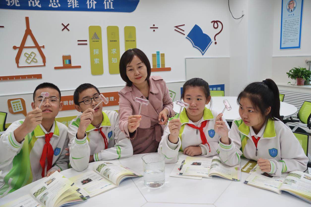 <b>2022年西咸新区中小学教学能手 泾河新城第一中学物理教师——崔阿妹</b>