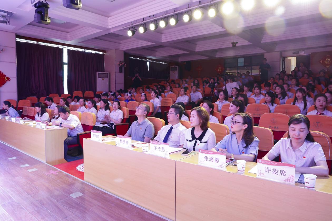 <b>奋楫扬帆向未来 西安锦园学校举办庆祝中国共产党成立101周年演讲比赛</b>
