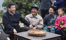 <b>习近平给参加海峡青年论坛的台湾青年的回信</b>