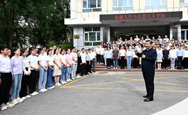 <b>联播+｜四天三地 总书记新疆之行关切这些大事</b>