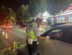<b>三原交警夜查酒驾不降温 一夜之间5名酒驾司机落网！</b>