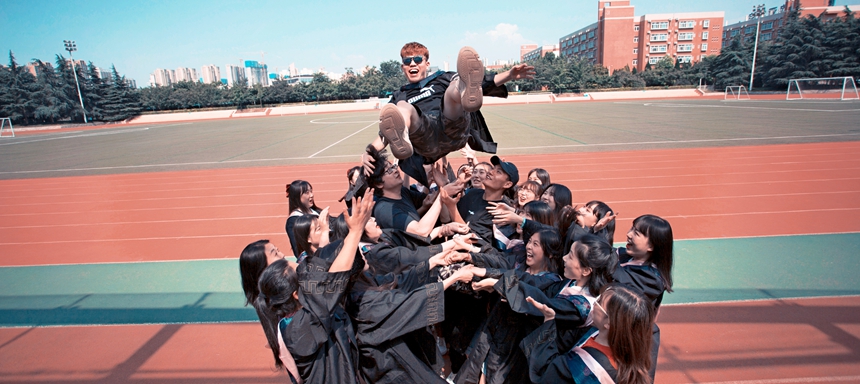 <b>学位查询与认证服务网站由“学位网”调整到“学信网”</b>