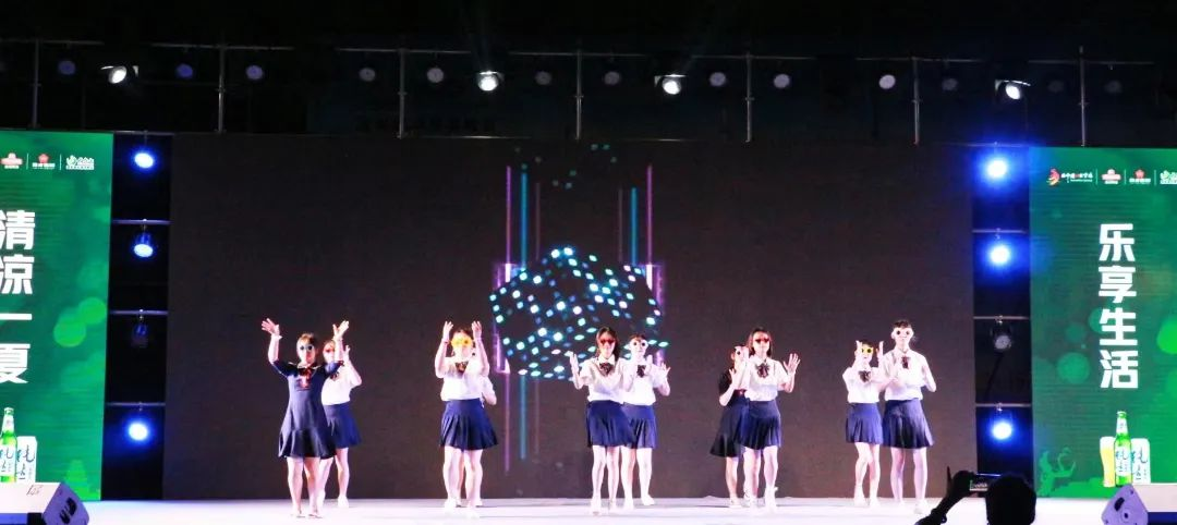 <b>延长油田公司“喜迎二十大 建功新时代”宣讲慰问演出走进宝塔采油厂</b>