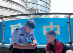 <b>小孩迷路滞留街面 咸阳民警帮其回家</b>