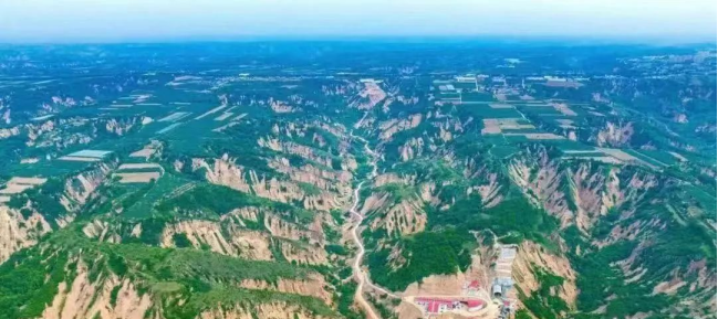 <b>西延高铁建设方案调整西安至铜川段线路走向 增加12.7公里</b>