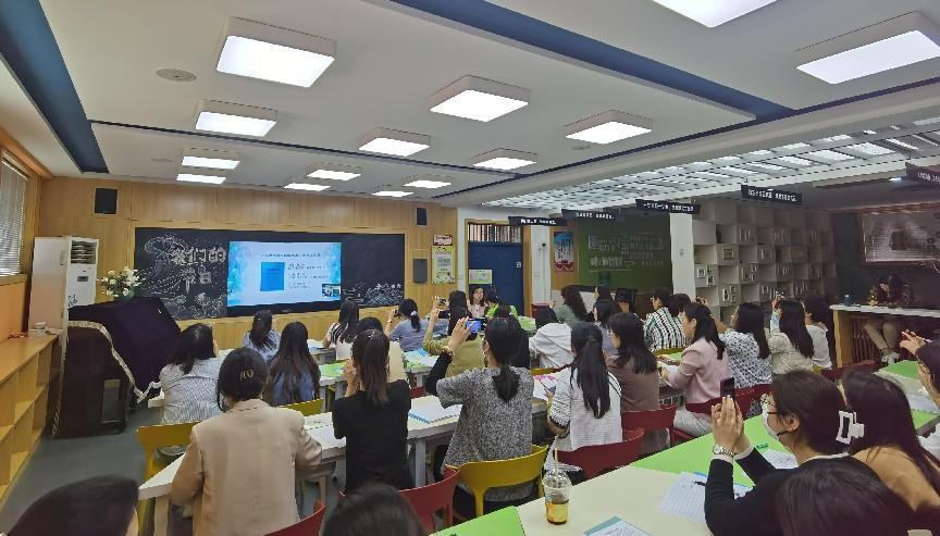 <b>名校+名师 吉祥路小学“名校+”共同体开展语文新课标专题培训</b>
