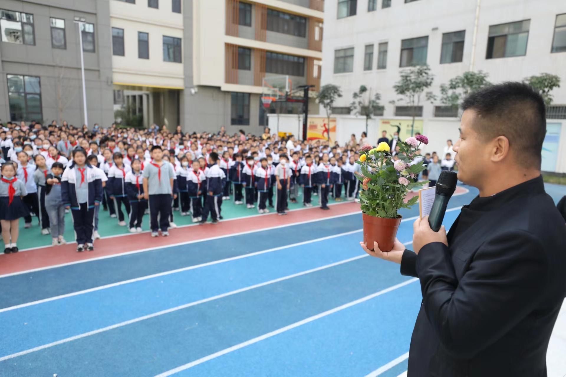 <b>中医文化进校园！西安五味什字小学的孩子们秒变“小中医”</b>