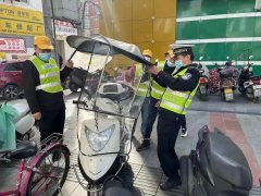 <b>汉中交警持续开展道路交通管理专项整治行动 </b>
