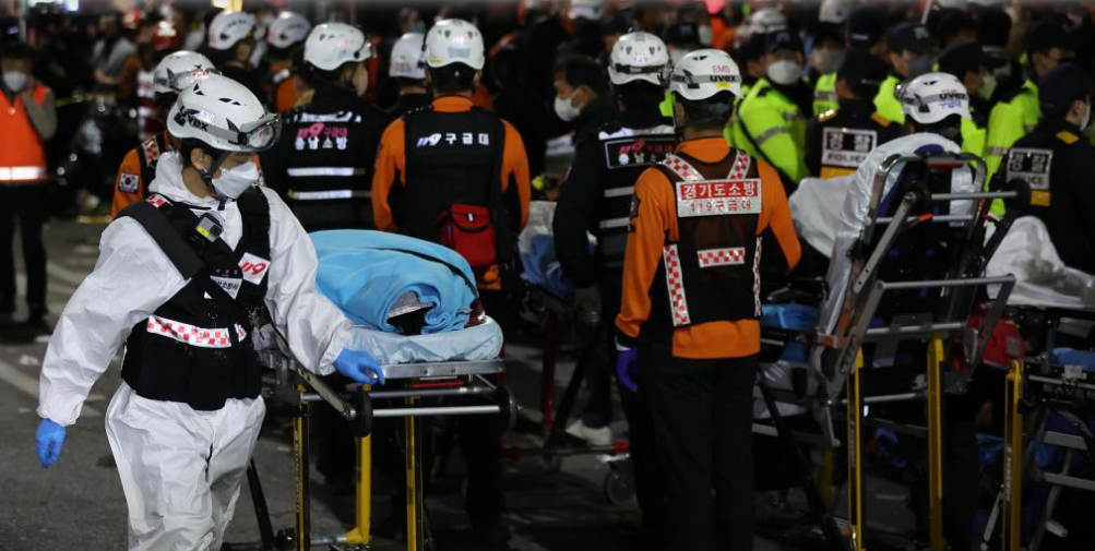 <b>18平米斜坡踩踏致154人死亡 踩踏发生时如何自救？</b>