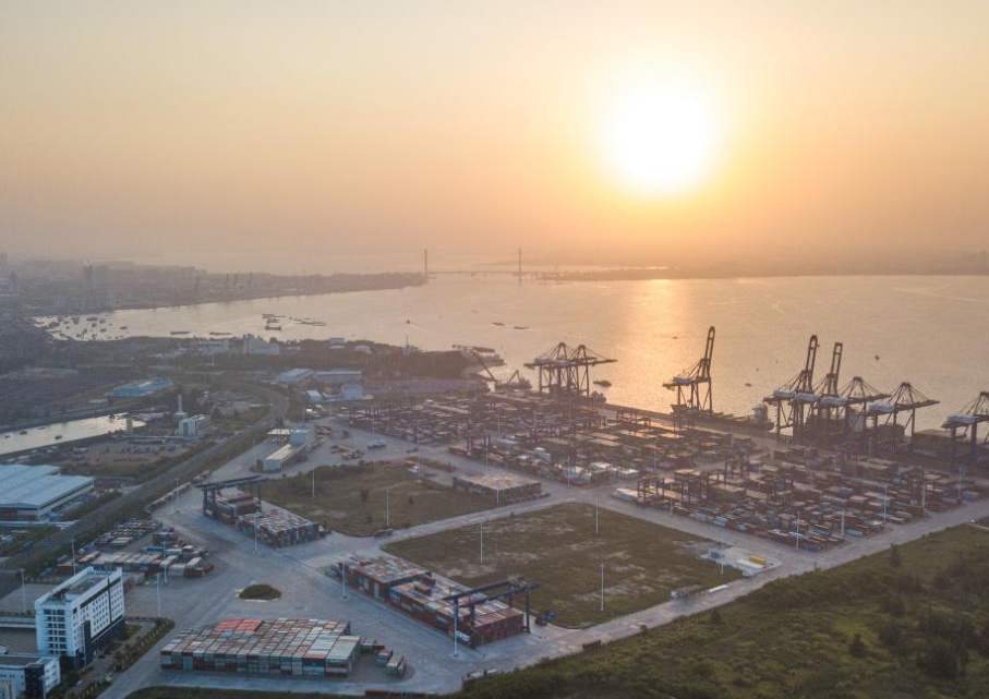 <b>新华社评论员：明时代之大势，行天下之大道</b>