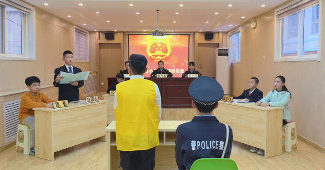 <b>与法同行阳光成长 碑林区振兴路小学开展法治宣传教育活动</b>