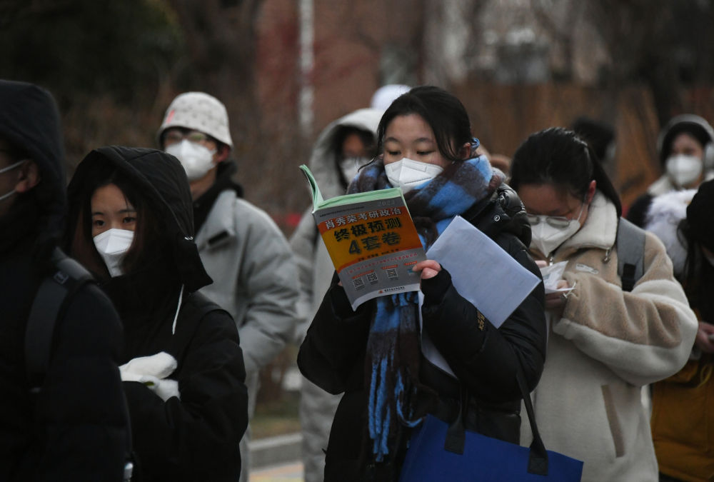 <b>满怀信心 为梦想而战——2023年全国硕士研究生招生考试首日见闻</b>