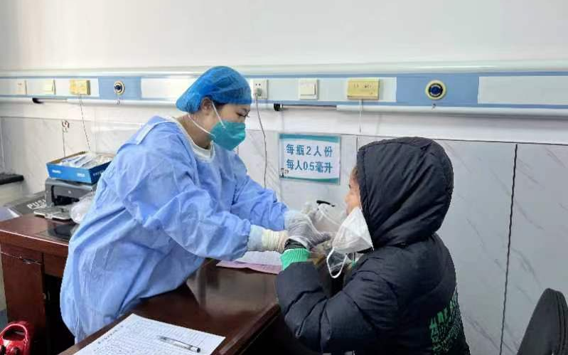 <b>榆林市榆阳区有序开展吸入式新冠疫苗接种服务</b>