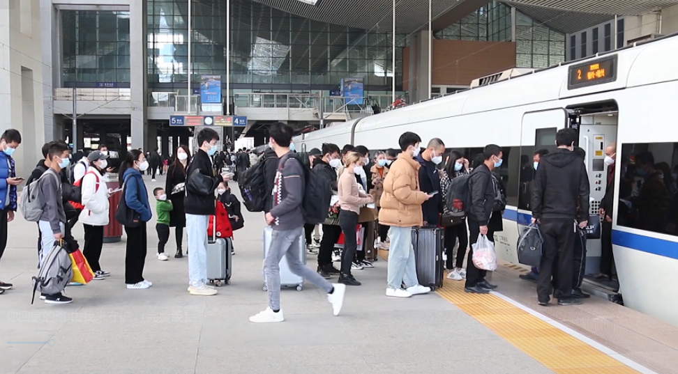 <b>新春走基层丨回家路上的守护者</b>