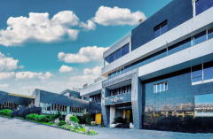 <b>陕西西安：城市闲置屋顶变身“绿色银行”</b>