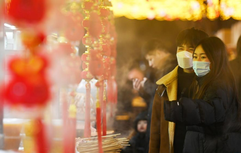 <b>新春走基层丨陕西延安：夜间经济火热 老区年味正浓</b>