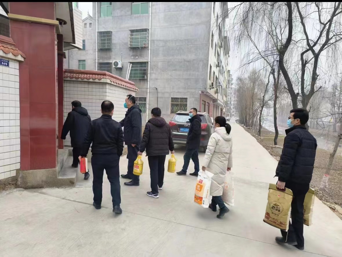 <b>商洛市洛南县“八送”入户暖民心</b>