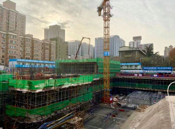 <b>项目清单向“新”向“绿” 施工现场干劲十足——陕西西安重点项目建设扫</b>