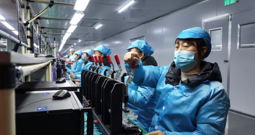 强信心·开新局 | 产业集聚订单旺 中欧班列长安号跑出新年“加速度”