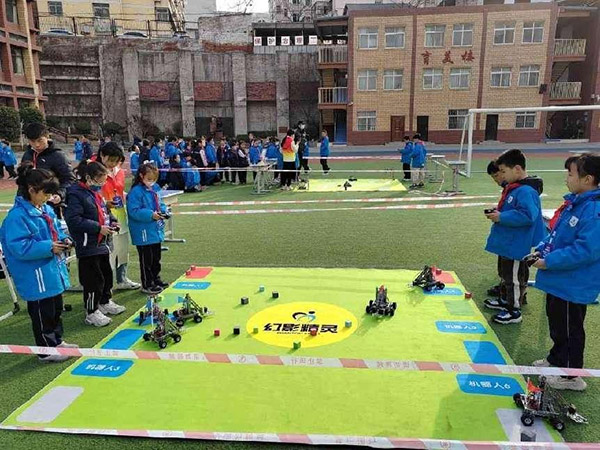 灞桥区东城第一小学教育集团首届“趣味科技运动会”圆满闭幕