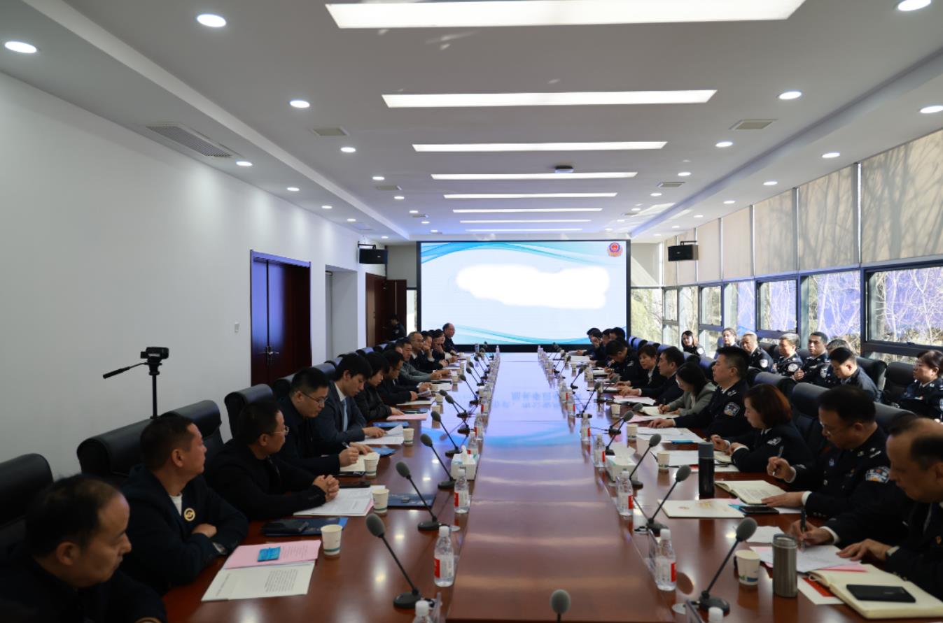 <b>体验监督 建言献策 西安市首批“公安政务服务体验官”上岗</b>
