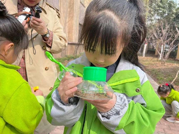 读懂中国智慧 陆港娃娃沉浸式领略节气之美