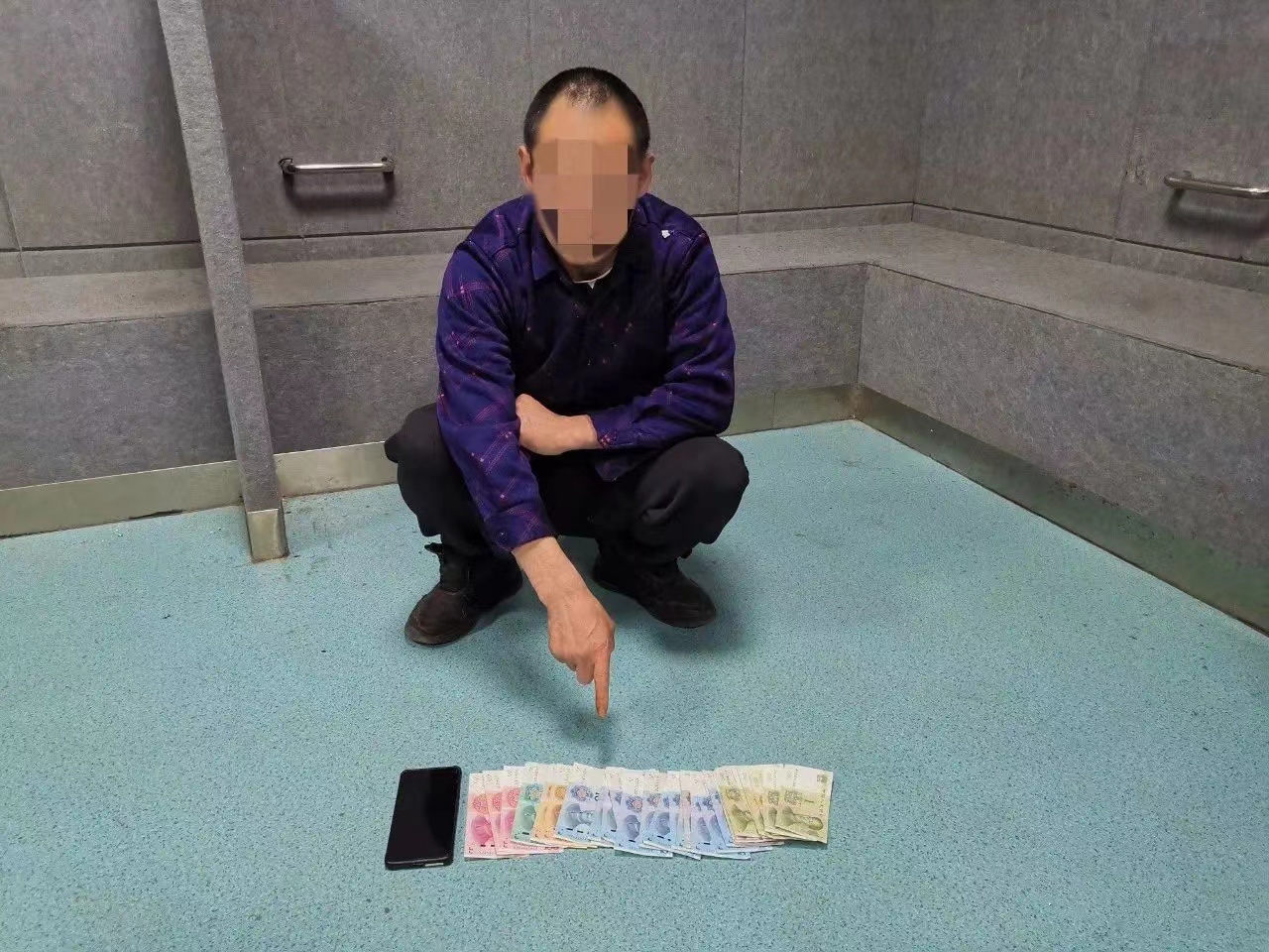 <b>汉中市勉县公安局抓获1名”香烟大盗“涉案资金超万元</b>