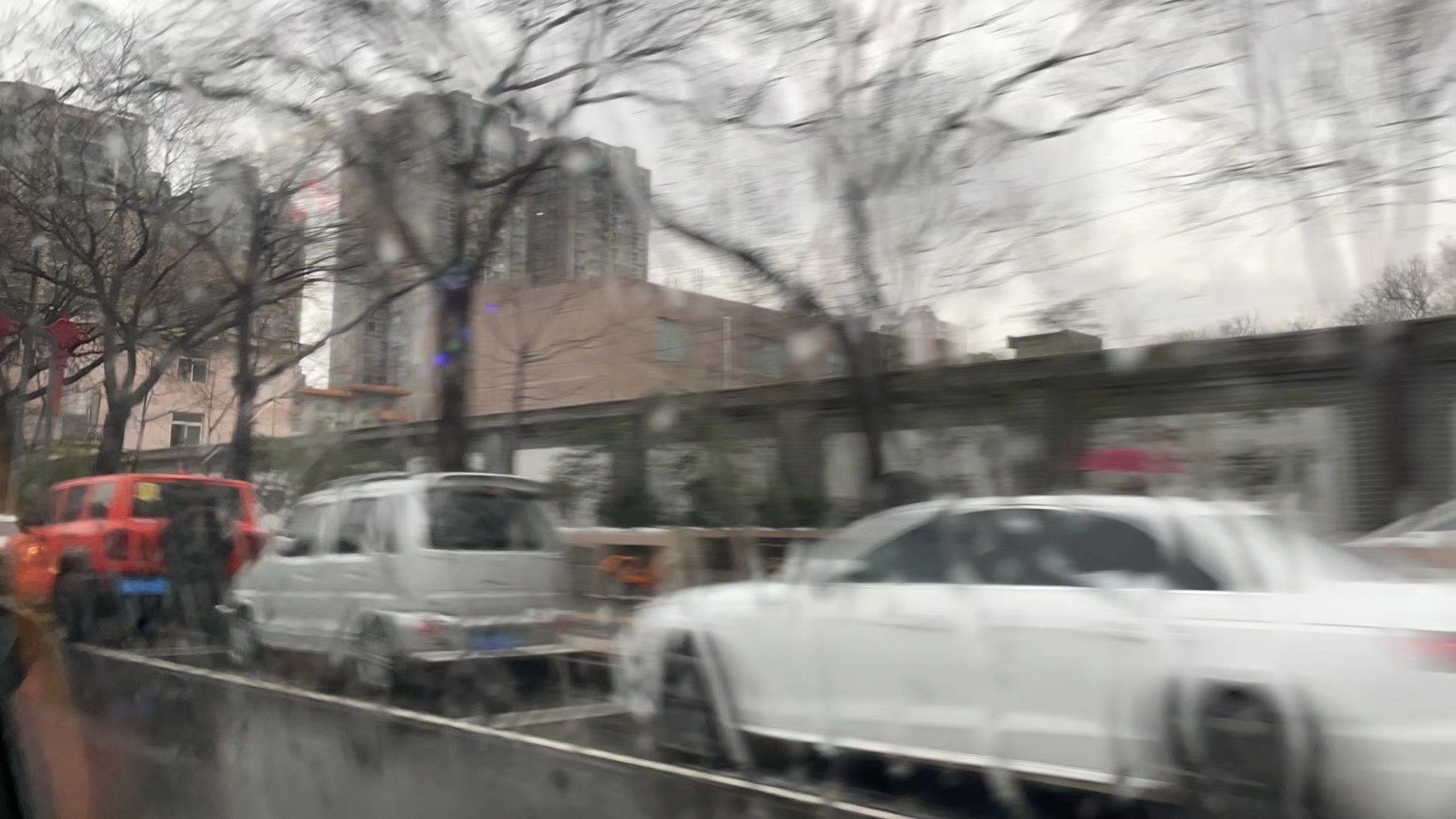 <b>降水+降温持续来袭 今日陕西大部有雨雪 全省日平均气温最高下降8℃</b>