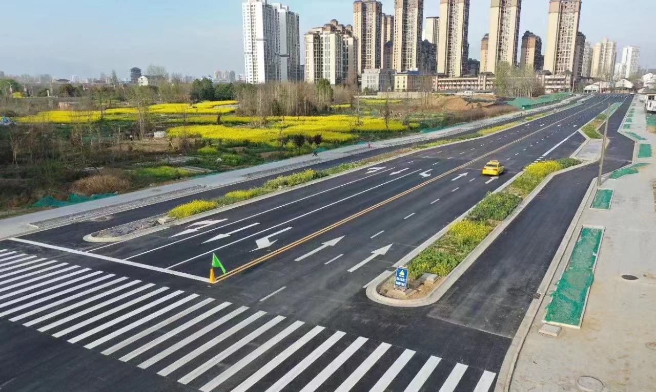 <b>汉中市南郑区打通多条“断头路” 解决群众出行难题</b>