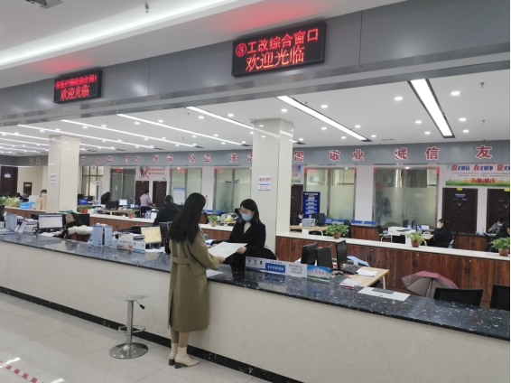并联审批+告知承诺 凤县行政审批服务局打造快速审批新模式