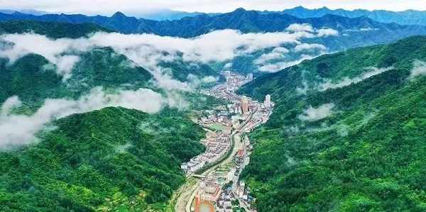 <b>安康市宁陕县生态产业入选《守护绿水青山 发展生态产业》全国绿色发展典</b>