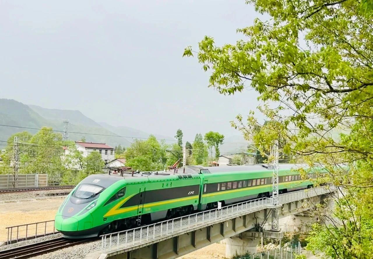 <b>汉中市宁强县大安镇进入“复兴号”动车时代</b>