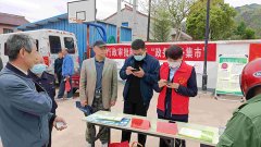 凤县多部门联合开展政务服务下集市活动 促成审批事项“门口办”