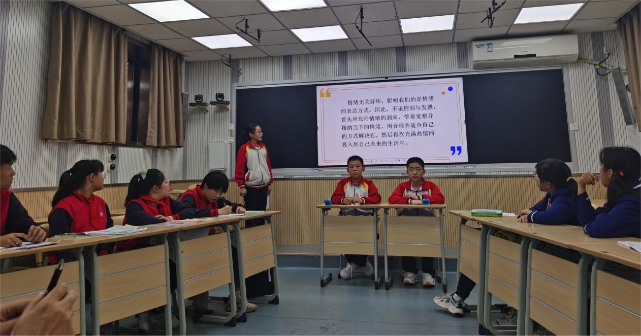 <b>宣泄情绪VS控制情绪哪个更有利于心理健康？西安景龙学子&兴庆学子各有</b>