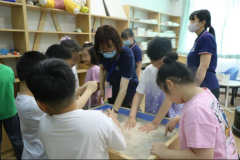 <b>提前熟悉学校环境！兴庆小学与拉拉手特教中心同上一节课</b>