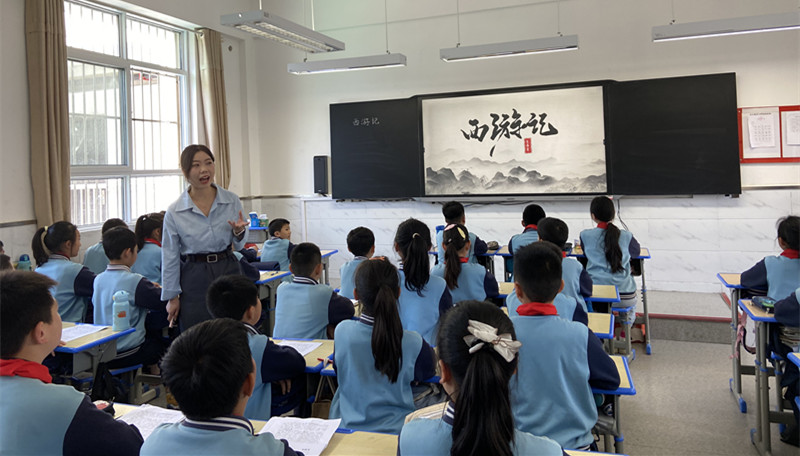 灞桥区东城第六小学开展整本书阅读教学研讨活动